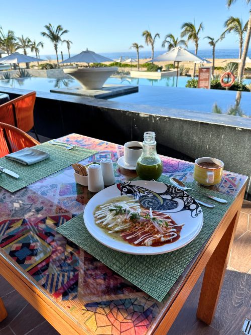 Breakfast with a view at Los Gallos. Photo by Meryl Pearlstein