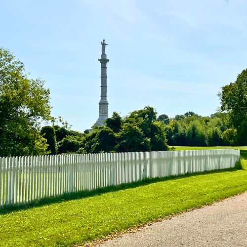 the Yorktown Victory Monument