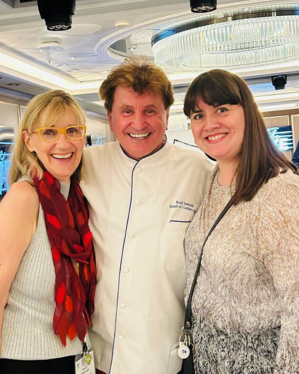 Chef Rudi Sodamin takes time to pose with a photo with his fans