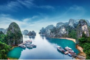 From Hanoi to Ho Chi Minh: Navigating the Labyrinth of Vietnam’s Vibrant Landscape