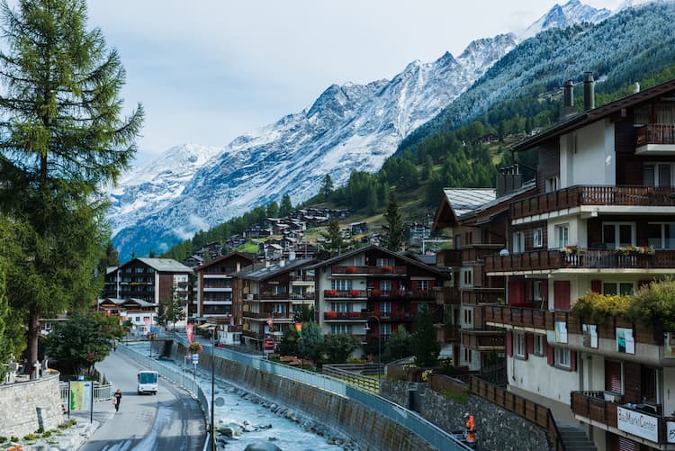 Zermatt in Switzerland. Photo by Gabriel Garcia Marengo, Unsplash