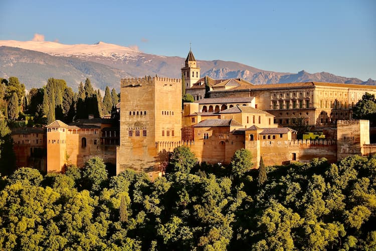 Alhambra, Granada. Photo by Jorge Fernández Salas, Unsplash
