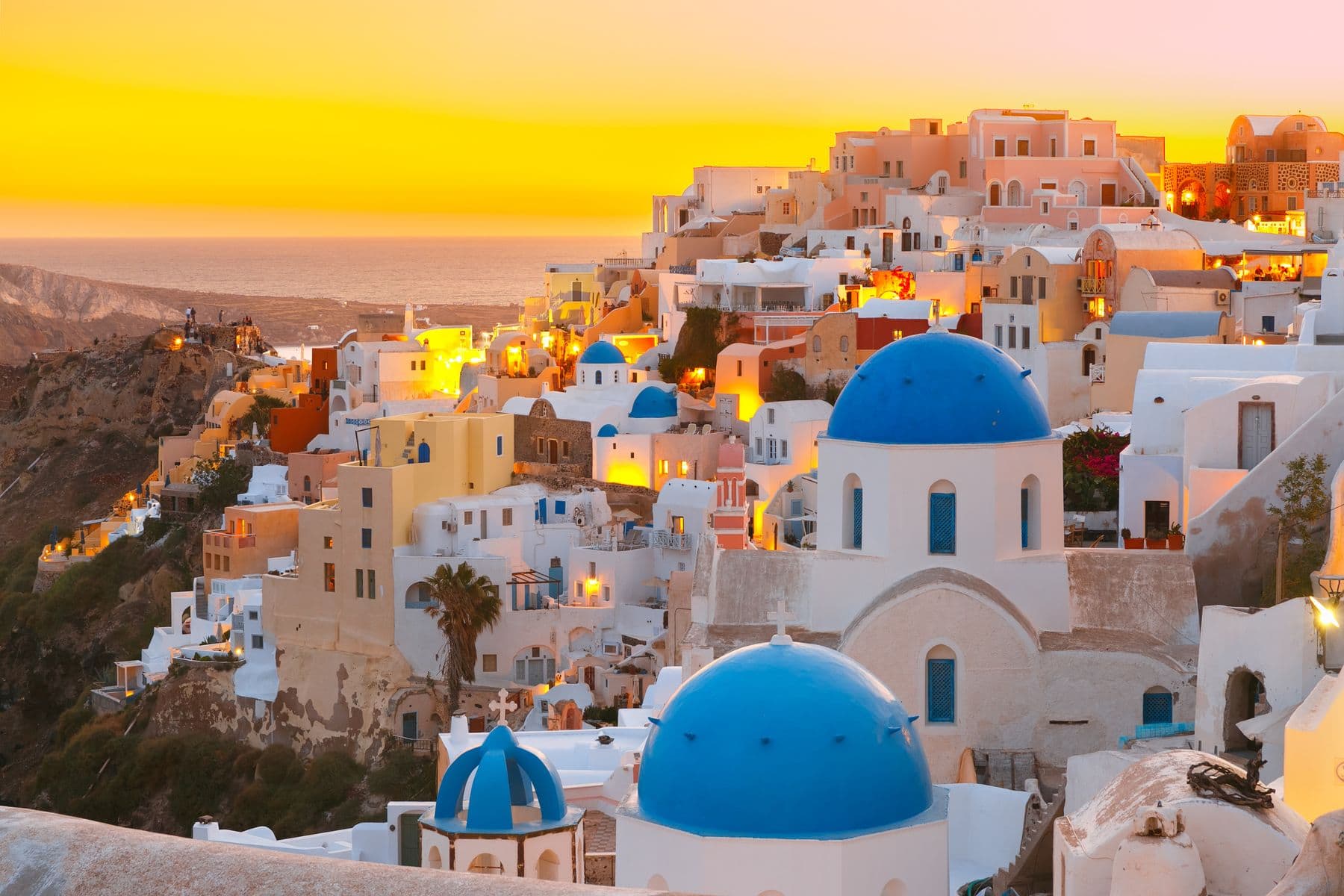 Erschwinglich, luxuriös oder familienfreundlich: 10 beste Hotels auf Santorini, Griechenland
