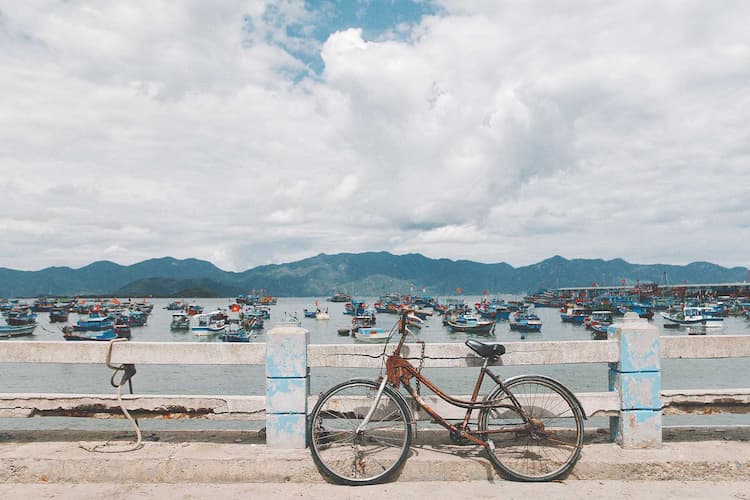 The Leisure Life in Nha Trang. Photo by Thuan Minh, Unsplash