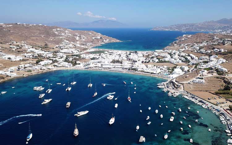 Yacht Charters in Mykonos - Shutterstock