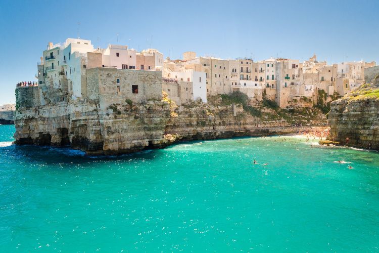 Endless beach options in Puglia. Photo by Canva