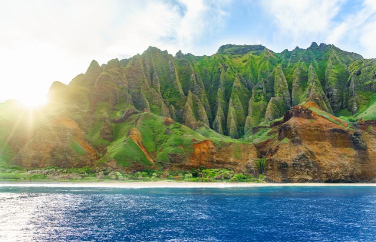 Napoli coast of Kauai. Photo by Canva