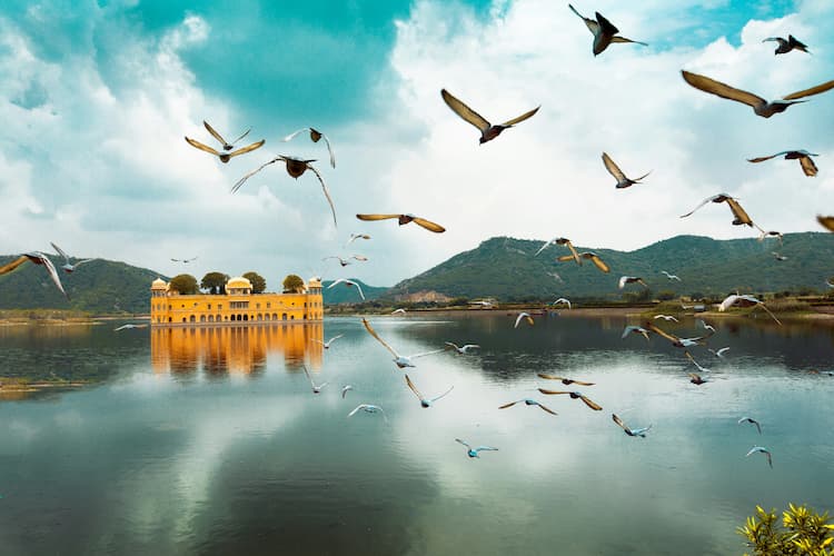 Jal Mahal, Jaipur, India. Photo by Aditya Siva, Unsplash