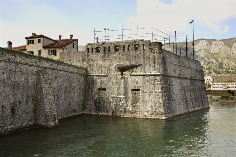 Kotor's city walls