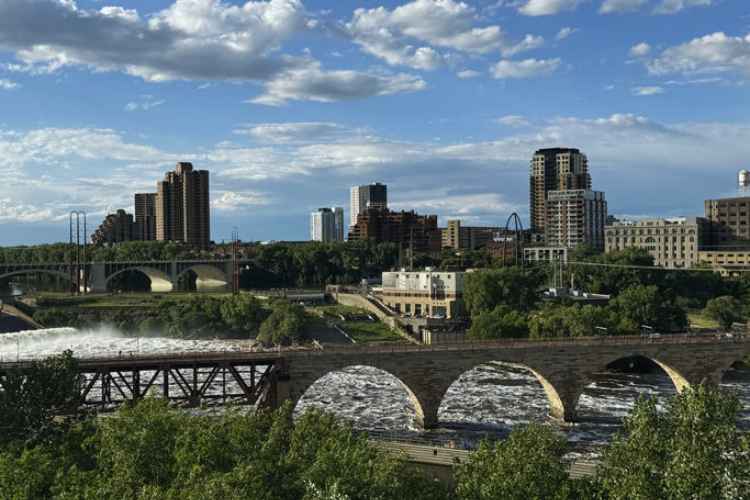 Stroll the Boardwalk for a view of the mighty Mississippi River. Photo by Debbie Stone