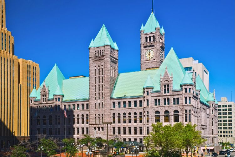 Minneapolis City Hall. Photo by Canva