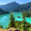 The North Cascades Highway takes you past spectacluar scenery. Image by lightphoto from Getty Images via Canva