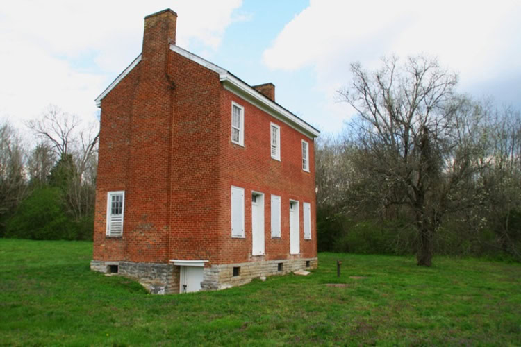 The Gordon House, a notable historical home built in 1818 by Captain John Gordon, served as a landmark for travelers on the Old Natchez Trace approaching Nashville.
