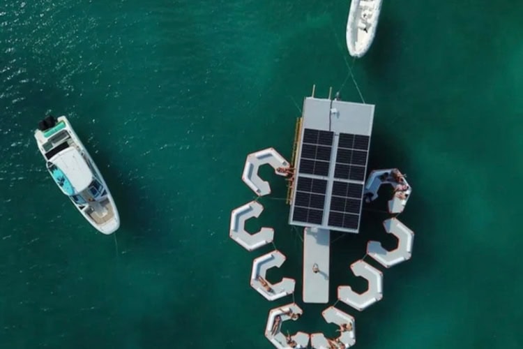 Aerial view of Balaou floating restaurant in St. Maarten