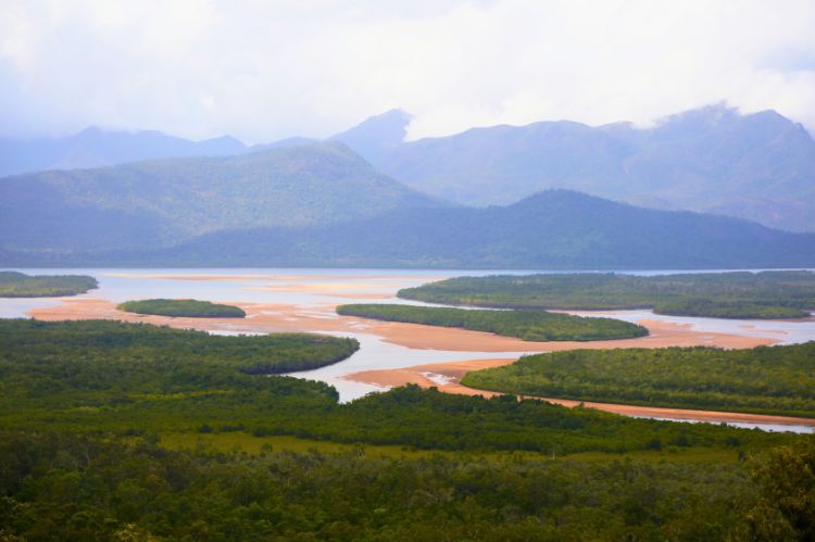 Hinchinbrook Island