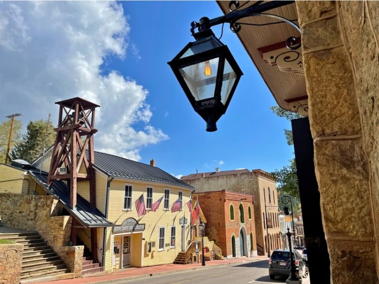The back streets of Central City.