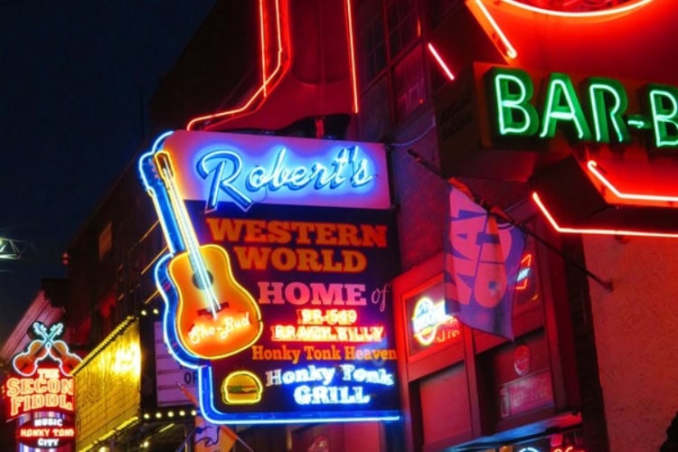 Oversized neon sign of Robert's Western World in Nashville