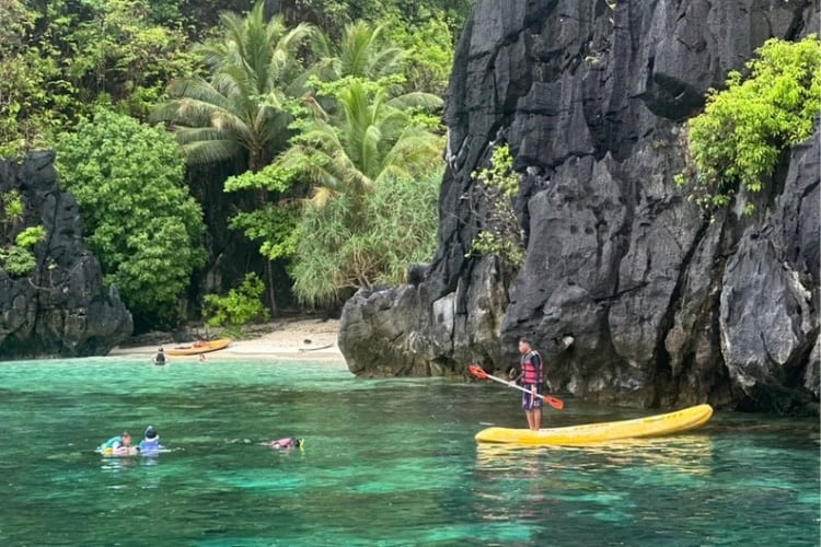 Miniloc Island in El Nido