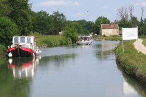 Boat traffic on a French canal.