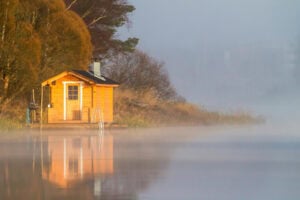 A typical Finnish lake sauna. Photo by LTapsaH on Pixabay