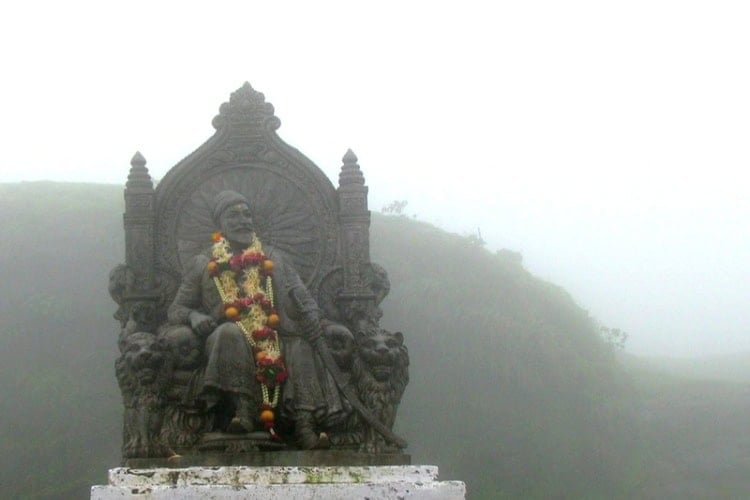 Shivaji statue at the top of Raigad Fort
