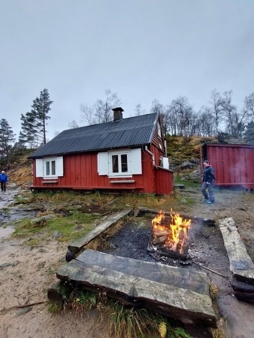 A hytte, Norwegian mountain cabin. Photo by Anna Robin