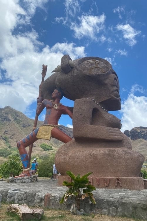 Taro Hae, Tahiti. Photo by Liisa Atva