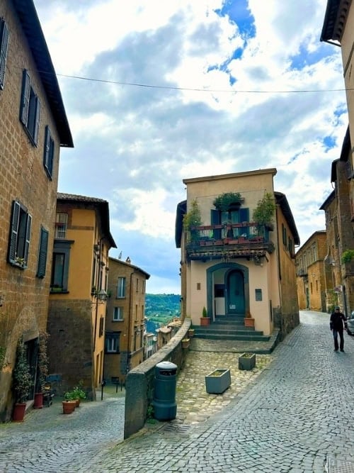 The hillside streets of Orvieto. Photo by Monique Evdokiou