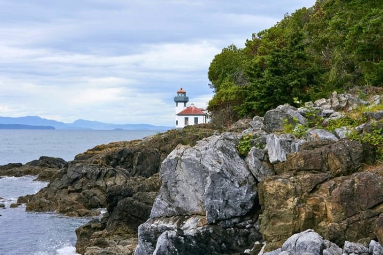 San Juan Island, Washington, USA. Photo by Doctor Tinieblas, Unsplash