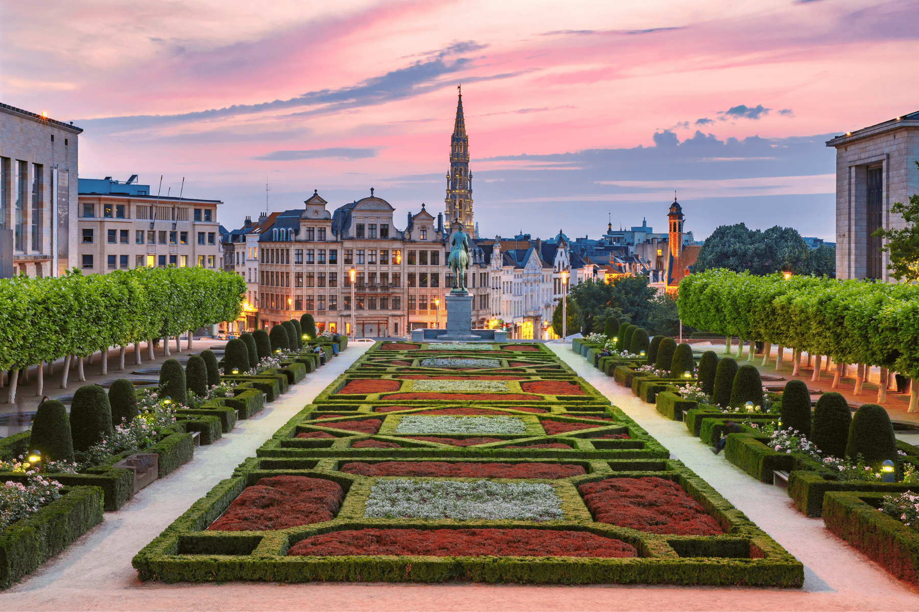 Top 10 Must-Experience Attractions and Iconic Spots in Brussels