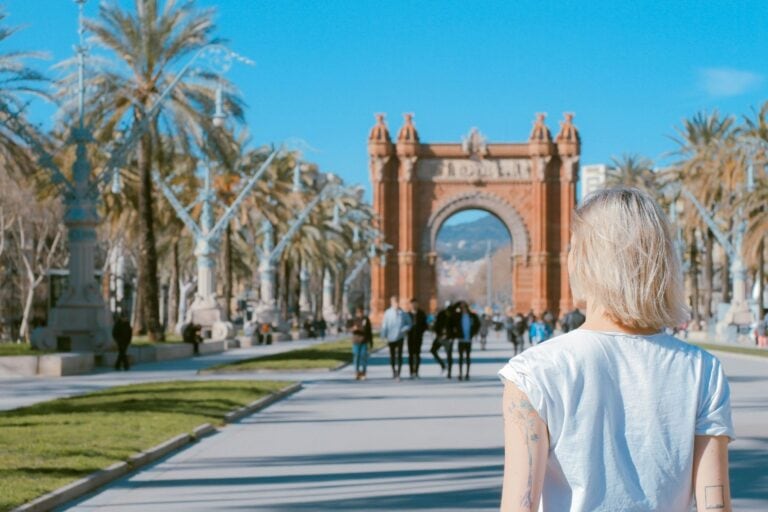 Arco de Triunfo de Barcelona, Barcelona, Spain. Photo by Toa Heftiba, Unsplash