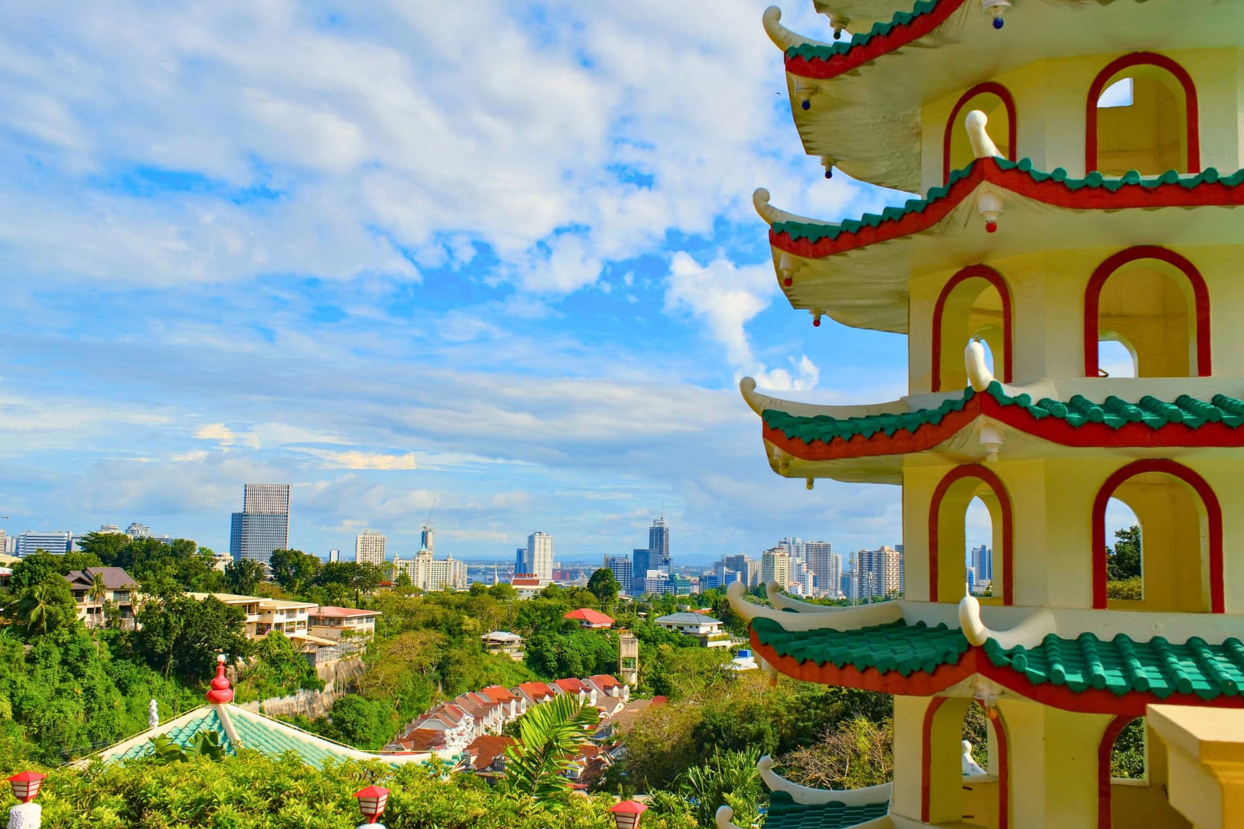 Cebu, Philippines: Jeepneys, Markets, and Clear Seas at Southeast Asia’s Welcoming Gateway