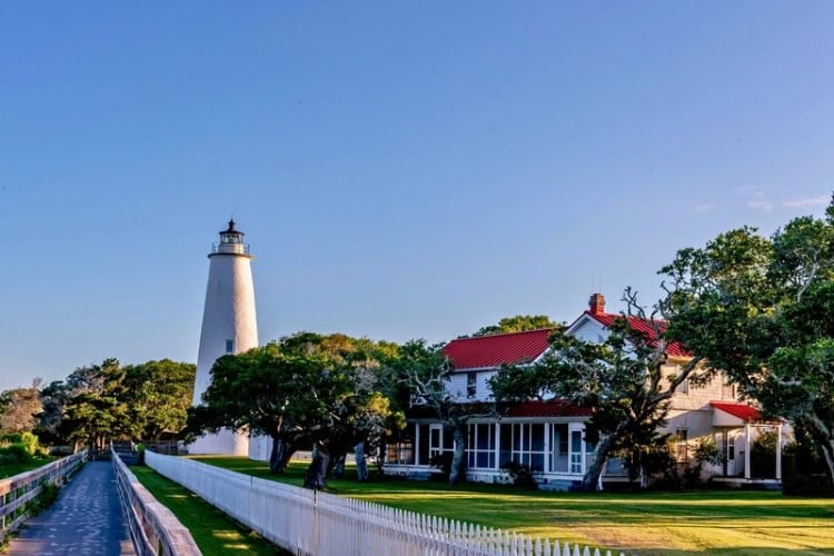 Building with a tower on Ocracoke Island, North Carolina. Photo by Barth Bailey, Unsplash