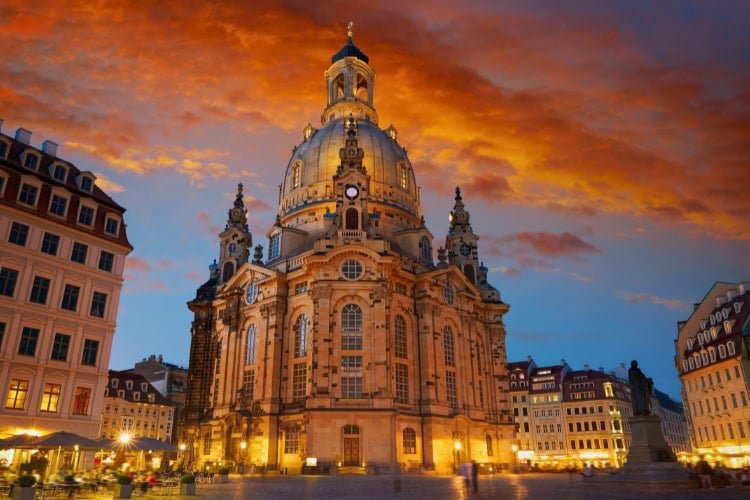 Frauenkirche Dresden at night. Photo by lunamarina via Canva