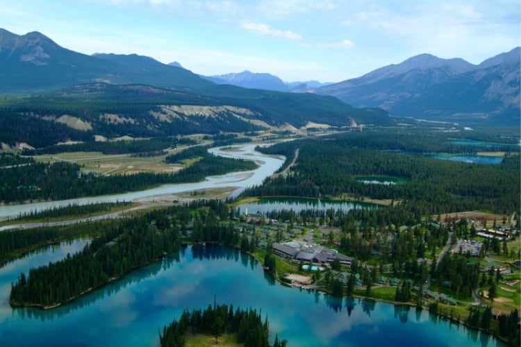 Fairmont Jasper Park Lodge in Jasper. Photo courtesy of Jasper Tourism