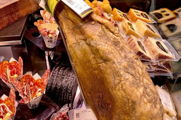 Iconic Spain's Jam&oacute;n Ib&eacute;rico. Photo by Huyen Tran