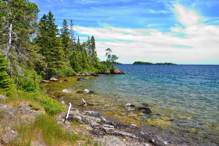 Isle Royale coastline. Photo by jtstewartphoto from Getty Images Signature via Canva