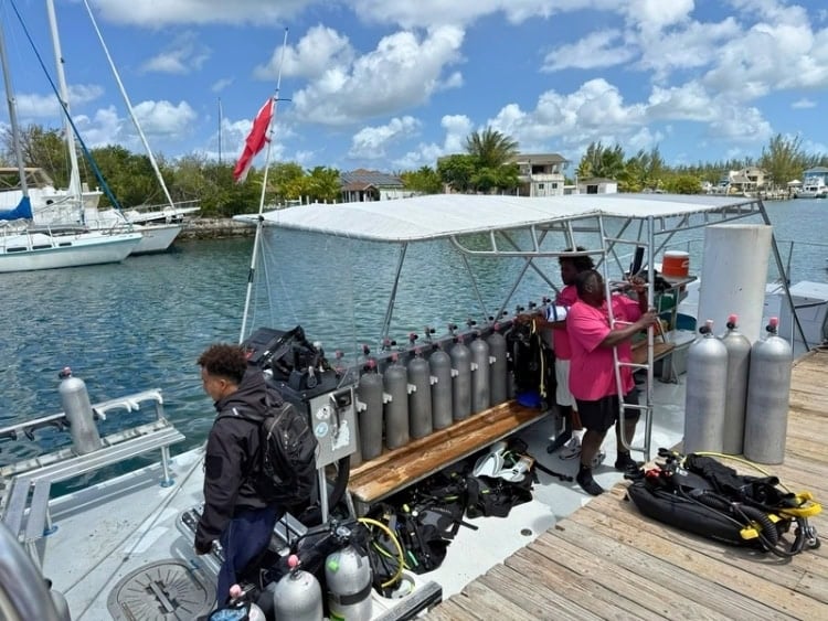 Stuart Cove's dive boat. Photo by Teresa Bergen