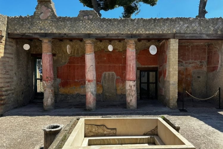 Ruins of a villa and courtyard at Herculaneum. Photo by Steve Sindiong