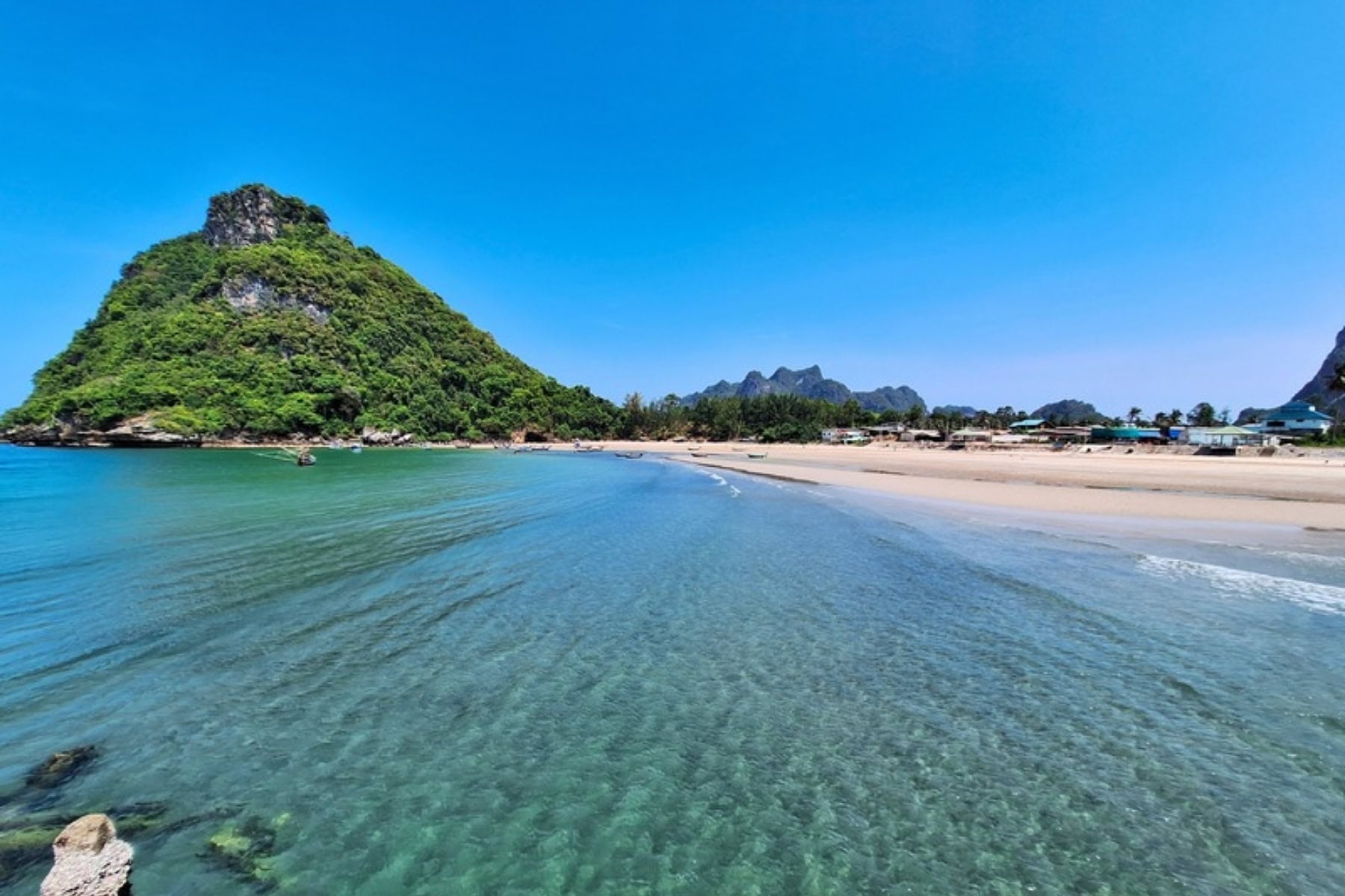 Bikepacking Thailand's Royal Coast: Quiet Beaches, Fishing Villages and a Slower Way to See the Gulf