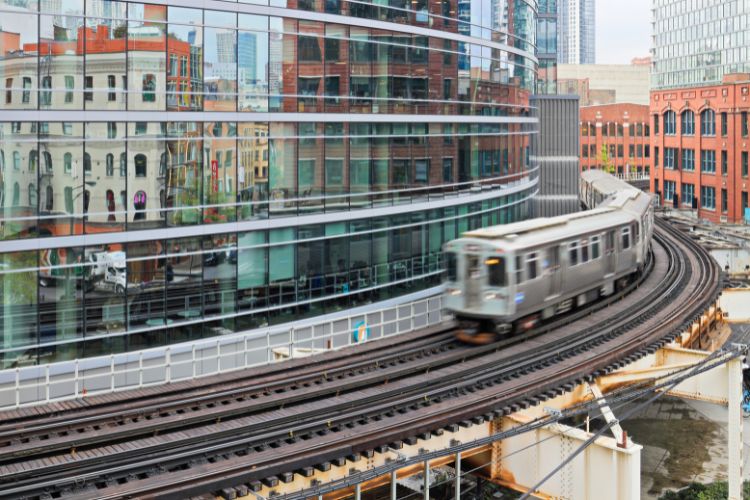 Chicago's "L" train 