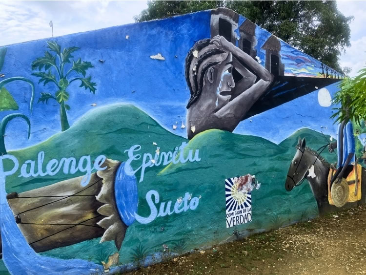 Holy Spirit mural. Photo by Carlos Omar Gardinet
