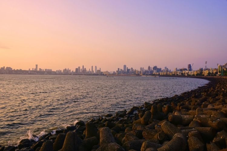 Marine Drive. Photo by Palak Pitroda, Unsplash