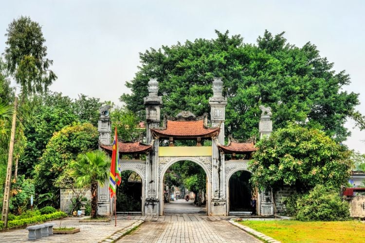 Gateway to Hoa Lu, Vietnam's ancient capital