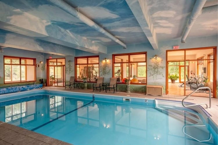 Relaxation beside the pool. Photo courtesy of EVR