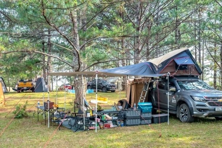 A practical car sleeping setup for road trips. Photo by Quang Nguyen Vinh, Pexels