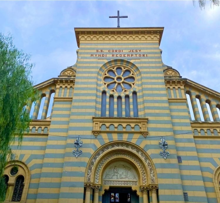The elegant façade of Église du Sacré-Cœur. Photo by Huyen Tran