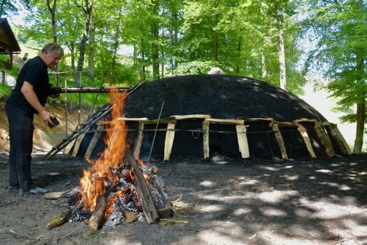 Janez Medved's kiln is ready to be lit. Photo by Holger Hoffmann