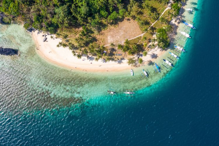 Palawan Ipil Beach