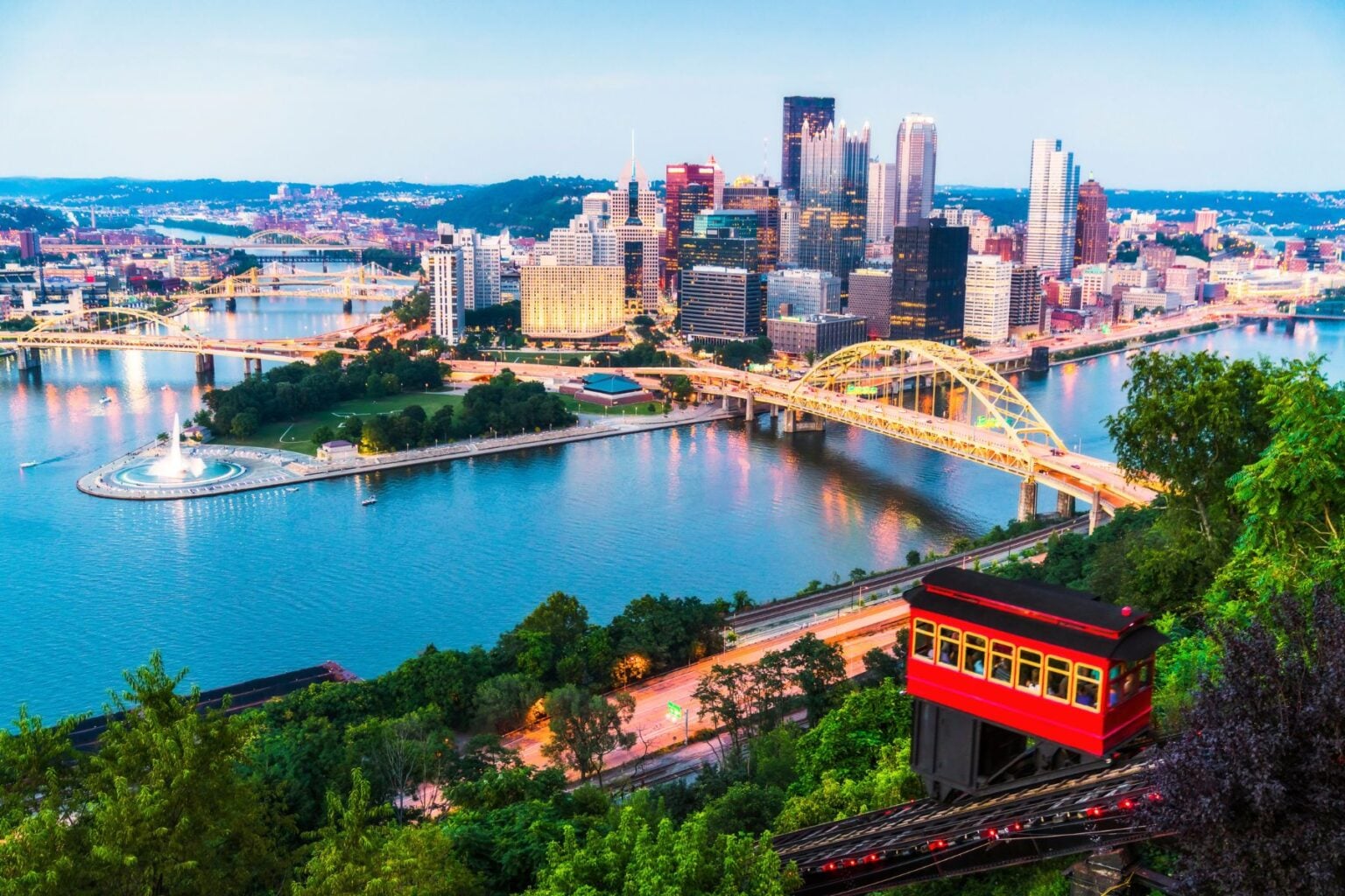 Pittsburgh is a city well worth visiting. Image by Joecho-16 from Getty Images Pro via Canva